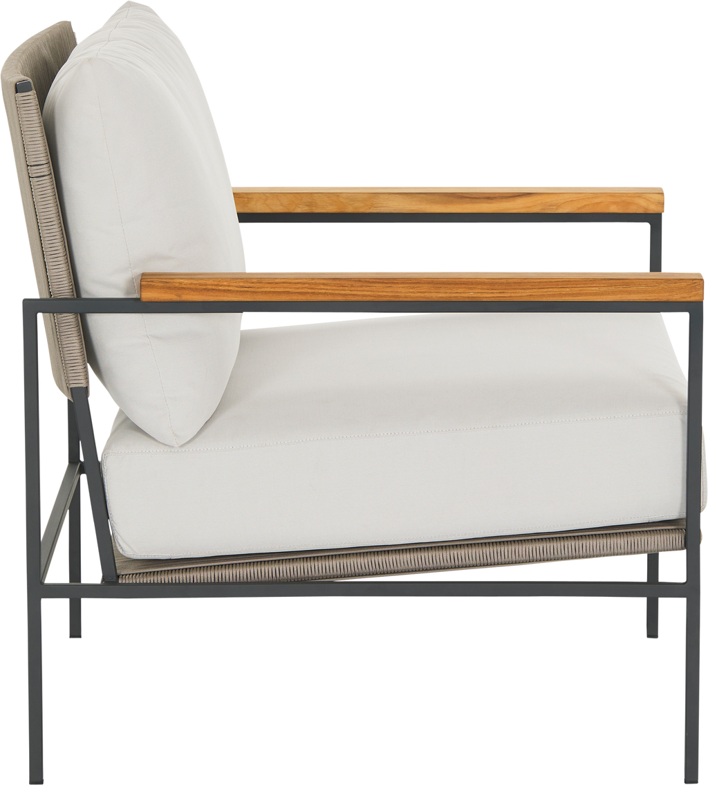 Deus Outdoor Lounge Chair - Outdoor Lounge Chair